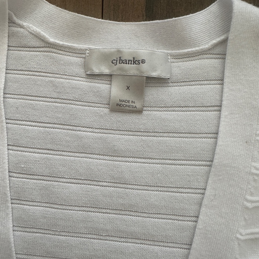 CJ Banks White Ribbed Knit Short Sleeve Cardigan - Picture 2 of 5